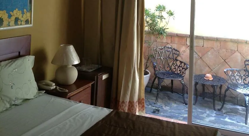 Hotel Alcaldeza - Garden House Maria Guadalupe Santo Domingo